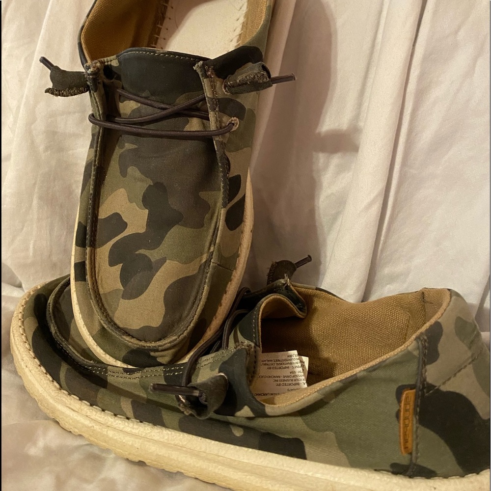 Women’s Camo HeyDudes